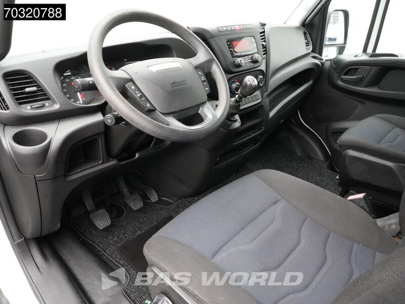 Iveco Daily 35C14 Dubbel Cabine Kipper met Kist Dubbellucht 3,5t Trekhaak Airco Cruise Euro6 Tipper Benne Kieper Airco Trekhaak Cruise contr - Volquete furgoneta: foto 5 Iveco Daily 35C14 Dubbel Cabine Kipper met Kist Dubbellucht 3,5t Trekhaak Airco Cruise Euro6 Tipper Benne Kieper Airco Trekhaak Cruise contr - Volquete furgoneta: foto 5