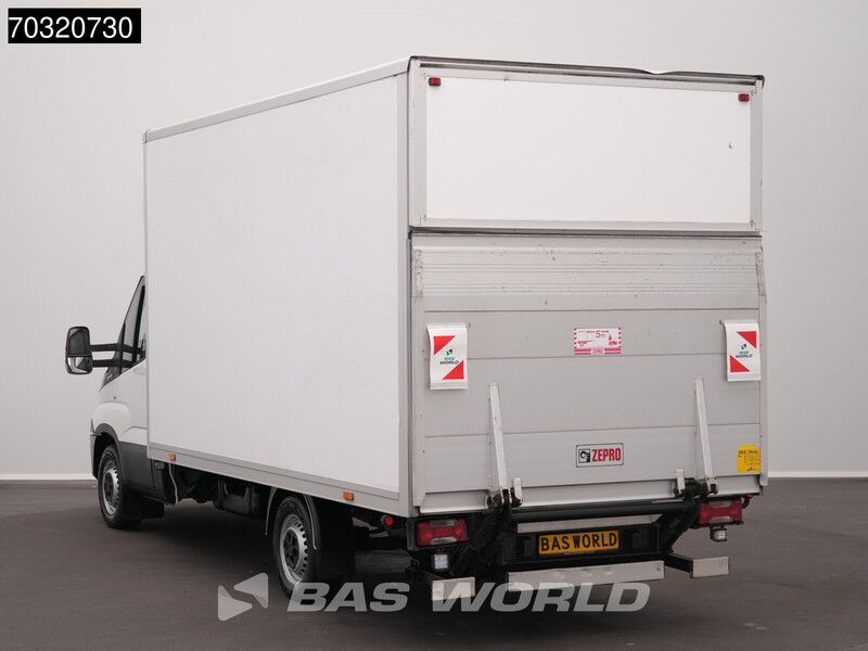 Iveco Daily 35S13 Laadklep Zijdeur Bakwagen Airco Cruise Standkachel Euro6 Meubelbak Koffer Airco Cruise control - Furgoneta: foto 2 Iveco Daily 35S13 Laadklep Zijdeur Bakwagen Airco Cruise Standkachel Euro6 Meubelbak Koffer Airco Cruise control - Furgoneta: foto 2