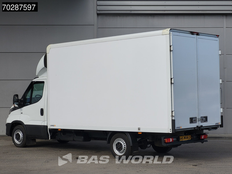 Iveco Daily 35S16 Automaat Bakwagen Achterdeuren Airco Camera Euro6 Meubelbak Koffer 21m3 Airco - Furgoneta: foto 2 Iveco Daily 35S16 Automaat Bakwagen Achterdeuren Airco Camera Euro6 Meubelbak Koffer 21m3 Airco - Furgoneta: foto 2