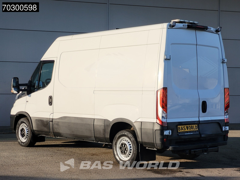Iveco Daily 35S16 Automaat L2H2 3,5t Trekhaak Navi Airco Cruise Camera Standkachel Euro6 L2 Airco Trekhaak - Furgón: foto 2 Iveco Daily 35S16 Automaat L2H2 3,5t Trekhaak Navi Airco Cruise Camera Standkachel Euro6 L2 Airco Trekhaak - Furgón: foto 2