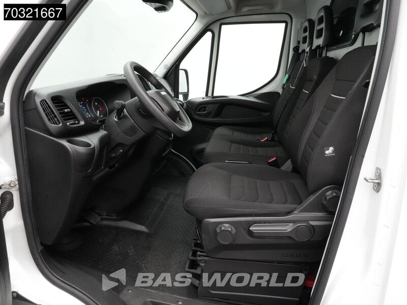 Iveco Daily 35S16 Automaat L3H2 160PK Airco Camera Parkeersensoren 3,5t Trekgewicht Euro6 L3 Airco - Furgón: foto 5 Iveco Daily 35S16 Automaat L3H2 160PK Airco Camera Parkeersensoren 3,5t Trekgewicht Euro6 L3 Airco - Furgón: foto 5