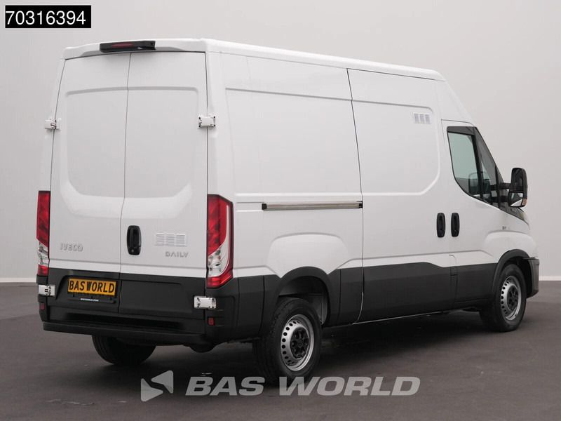 Iveco Daily 35S16 L2H2 160PK 3,5t Trekgewicht Navi Airco Cruise Camera Euro6 L2 Airco Cruise control - Furgón: foto 2 Iveco Daily 35S16 L2H2 160PK 3,5t Trekgewicht Navi Airco Cruise Camera Euro6 L2 Airco Cruise control - Furgón: foto 2
