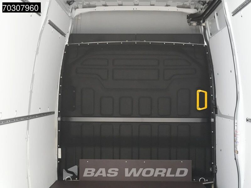 Furgón nuevo Iveco Daily 35S18 3.0L Automaat L2H2 180PK ACC Airco Cruise Camera Parkeersensoren CarPlay Stoelverwarming 3,5t Trekgewicht Euro6 L2 Airco: foto 10 Furgón nuevo Iveco Daily 35S18 3.0L Automaat L2H2 180PK ACC Airco Cruise Camera Parkeersensoren CarPlay Stoelverwarming 3,5t Trekgewicht Euro6 L2 Airco: foto 10
