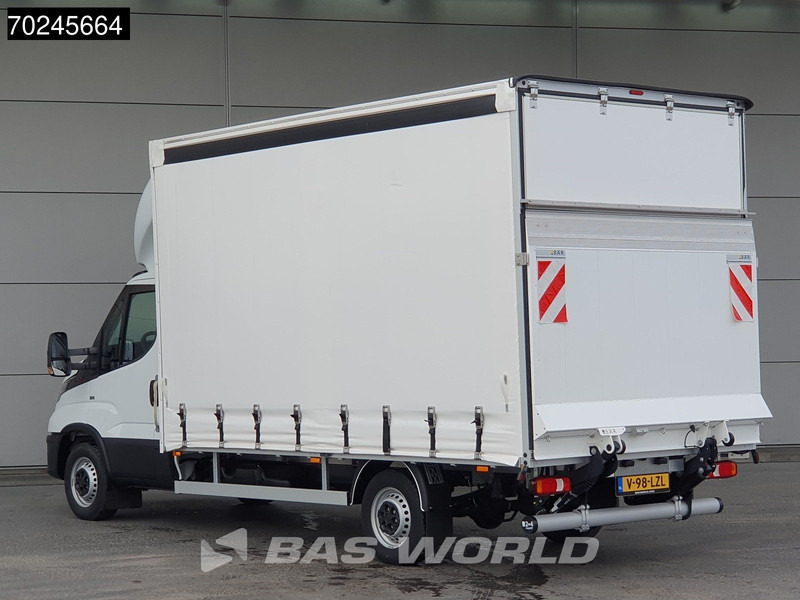 Iveco Daily 35S18 3.0L Laadklep 180PK Schuifzeilen Airco Cruise Bakwagen Euro6 Meubelbak Zeilenwagen Schuifzeil Plane 22m3 Airco Cruise cont - Furgoneta con caja de lona: foto 2 Iveco Daily 35S18 3.0L Laadklep 180PK Schuifzeilen Airco Cruise Bakwagen Euro6 Meubelbak Zeilenwagen Schuifzeil Plane 22m3 Airco Cruise cont - Furgoneta con caja de lona: foto 2