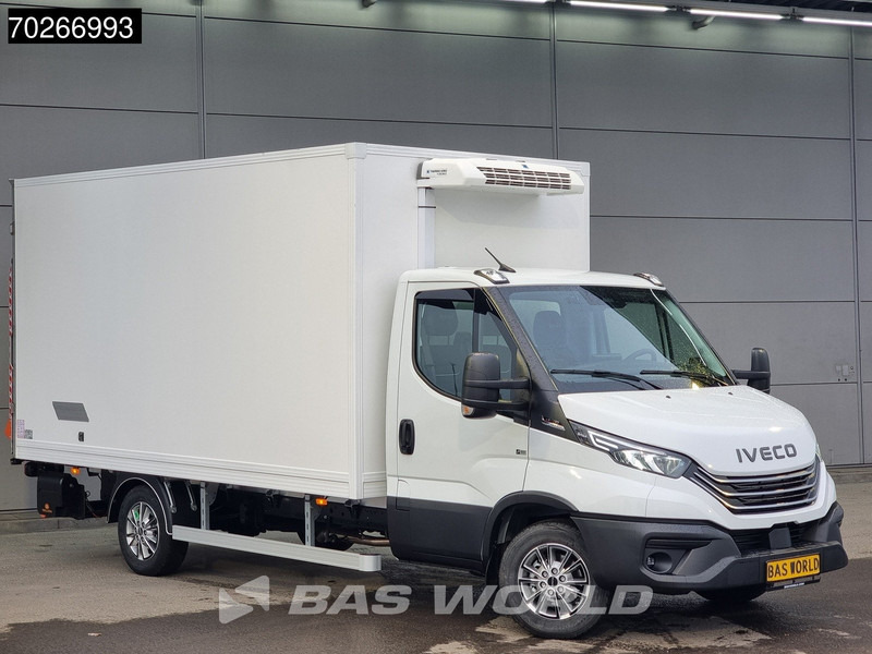 Iveco Daily 35S18 3.0L Laadklep Koelwagen Vriezer Thermoking V-200 MAX 220V stekker -18 LED Navi Airco ACC Koel Koeler Kühler Kühlwagen Kühl - Frigorífico furgoneta: foto 3 Iveco Daily 35S18 3.0L Laadklep Koelwagen Vriezer Thermoking V-200 MAX 220V stekker -18 LED Navi Airco ACC Koel Koeler Kühler Kühlwagen Kühl - Frigorífico furgoneta: foto 3