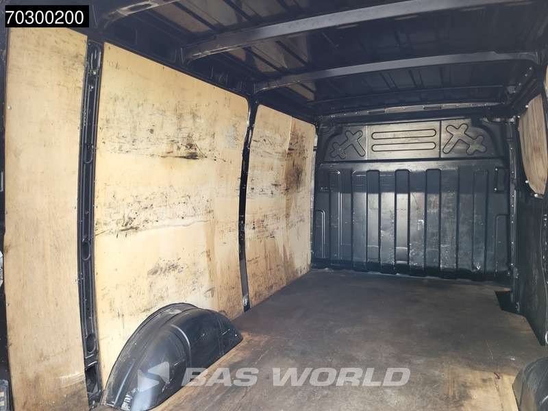 Furgón Iveco Daily 35S21 3.0L Automaat 210PK L2H1 3,5t Trekhaak Navi Airco Cruise Camera Parkeersensoren Euro6 Laag Dak L2 Airco Trekhaak Cruise co: foto 9 Furgón Iveco Daily 35S21 3.0L Automaat 210PK L2H1 3,5t Trekhaak Navi Airco Cruise Camera Parkeersensoren Euro6 Laag Dak L2 Airco Trekhaak Cruise co: foto 9