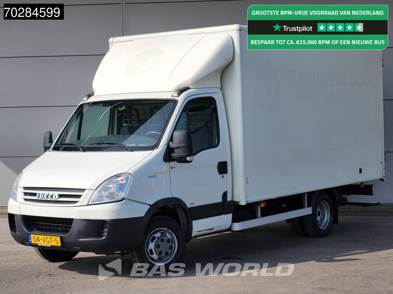 Iveco Daily 40C15 3.0L Bakwagen met achterdeuren APK 04-26 Trekhaak Koffer Meubelbak 19m3 Trekhaak - Furgoneta: foto 1 Iveco Daily 40C15 3.0L Bakwagen met achterdeuren APK 04-26 Trekhaak Koffer Meubelbak 19m3 Trekhaak - Furgoneta: foto 1