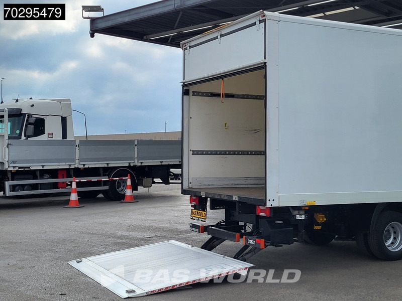 Iveco Daily 70C18 3.0L Automaat Laadklep 7tons 6meter Bakwagen Luchtvering Airco Cruise Meubelbak Koffer 36m3 Airco Cruise control - Furgoneta: foto 3 Iveco Daily 70C18 3.0L Automaat Laadklep 7tons 6meter Bakwagen Luchtvering Airco Cruise Meubelbak Koffer 36m3 Airco Cruise control - Furgoneta: foto 3