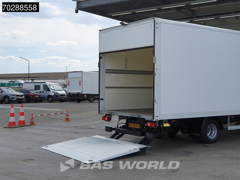 Iveco Daily 70C21 Automaat Luchtvering Laadklep 210PK Airco Cruise Camera Euro6 Meubelbak Koffer 37m3 Airco Cruise control - Furgoneta: foto 3 Iveco Daily 70C21 Automaat Luchtvering Laadklep 210PK Airco Cruise Camera Euro6 Meubelbak Koffer 37m3 Airco Cruise control - Furgoneta: foto 3
