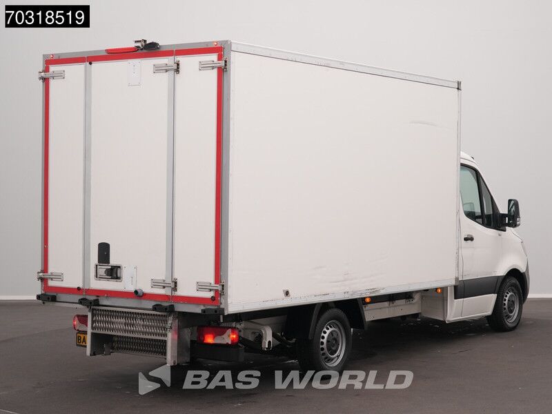 Mercedes-Benz Sprinter 314 CDI Automaat Koelwagen Thermo King V-200 MAX 380v Stekker Airco Camera Parkeersensoren Euro6 Koel Koeler Kühler Kühl Kühlwag - Frigorífico furgoneta: foto 2 Mercedes-Benz Sprinter 314 CDI Automaat Koelwagen Thermo King V-200 MAX 380v Stekker Airco Camera Parkeersensoren Euro6 Koel Koeler Kühler Kühl Kühlwag - Frigorífico furgoneta: foto 2