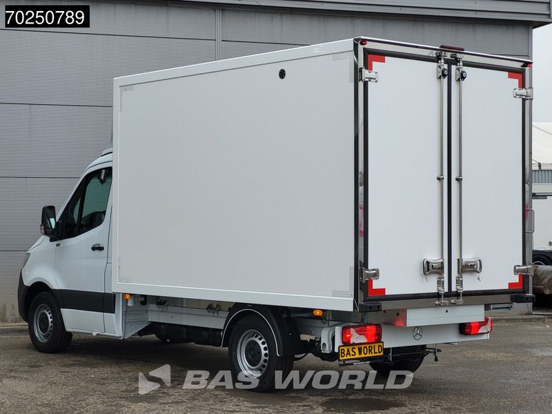Mercedes-Benz Sprinter 315 CDI BPM VRIJ! Koelwagen 2025model Thermo King V-300max 230V stekker Bakwagen Koel Kühlwagen 13m3 Airco Cruise control - Frigorífico furgoneta: foto 2 Mercedes-Benz Sprinter 315 CDI BPM VRIJ! Koelwagen 2025model Thermo King V-300max 230V stekker Bakwagen Koel Kühlwagen 13m3 Airco Cruise control - Frigorífico furgoneta: foto 2