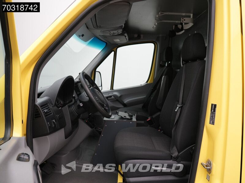 Mercedes-Benz Sprinter 316 CDI Automaat Ambulance Luchtvering L2H2 Airco Cruise Camera Krankenwagen Rettungswagen L2 Airco Cruise control - Ambulancia: foto 3 Mercedes-Benz Sprinter 316 CDI Automaat Ambulance Luchtvering L2H2 Airco Cruise Camera Krankenwagen Rettungswagen L2 Airco Cruise control - Ambulancia: foto 3