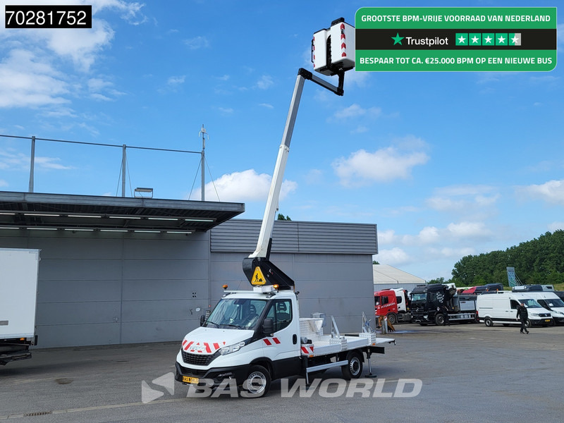 Iveco Daily 35S14 Hoogwerker 11meter Werkhoogte Klubb Navi Airco Cruise Camera Parkeersensoren Nacelle Arbeitsbühne 2Personen Airco Cruise c - Vehículo comercial ligero: foto 1 Iveco Daily 35S14 Hoogwerker 11meter Werkhoogte Klubb Navi Airco Cruise Camera Parkeersensoren Nacelle Arbeitsbühne 2Personen Airco Cruise c - Vehículo comercial ligero: foto 1