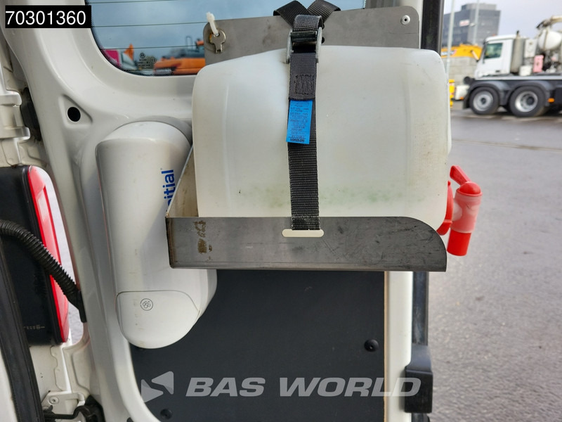 Furgoneta pequeña Volkswagen Caddy 120 PK TDI 4Motion 4x4 L2H1 Trekhaak Airco Cruise Parkeersensoren APK 02-2026 Euro6 L2 Airco Trekhaak Cruise control: foto 11 Furgoneta pequeña Volkswagen Caddy 120 PK TDI 4Motion 4x4 L2H1 Trekhaak Airco Cruise Parkeersensoren APK 02-2026 Euro6 L2 Airco Trekhaak Cruise control: foto 11