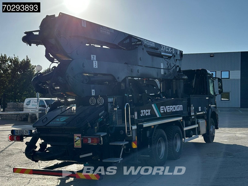 Mercedes-Benz Arocs 2840 Arocs 6X4 Unused! Everdigm 37CX-5 concrete pump Steel Suspension Automatic Euro 6 - Bomba de hormigón: foto 5 Mercedes-Benz Arocs 2840 Arocs 6X4 Unused! Everdigm 37CX-5 concrete pump Steel Suspension Automatic Euro 6 - Bomba de hormigón: foto 5
