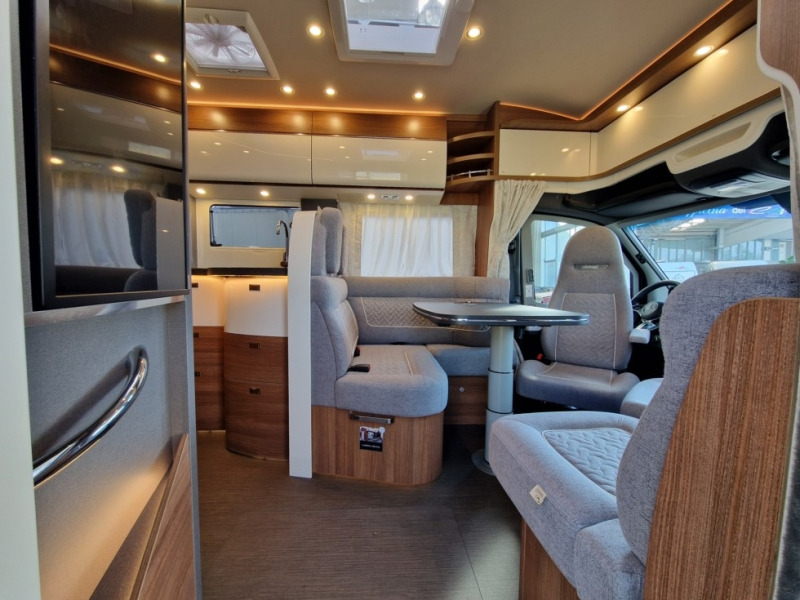 Carthago C1 Tourer T 148 RB-QB K - Autocaravana perfilada: foto 5 Carthago C1 Tourer T 148 RB-QB K - Autocaravana perfilada: foto 5