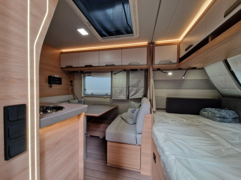 Knaus Sudwind 500 QDK 60° Years - Caravana: foto 3 Knaus Sudwind 500 QDK 60° Years - Caravana: foto 3