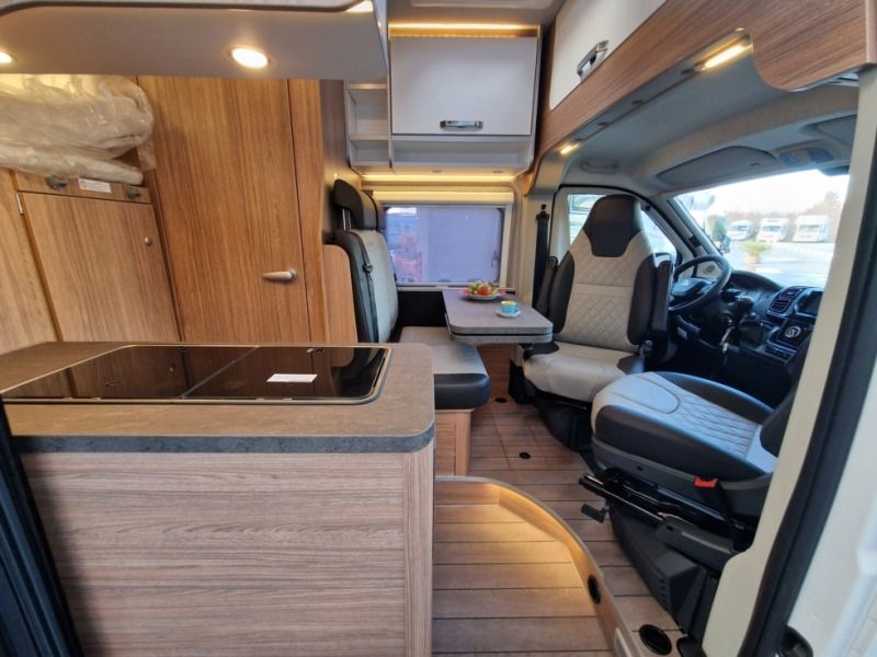 Weinsberg Carabus 630 MEG Edition Fire - Cámper: foto 4 Weinsberg Carabus 630 MEG Edition Fire - Cámper: foto 4