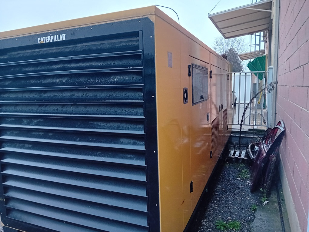 Caterpillar 250 Kva - Generador industriale: foto 2 Caterpillar 250 Kva - Generador industriale: foto 2