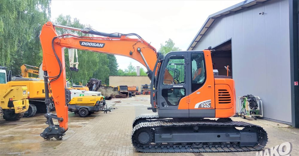 Doosan DX140LCR-5 - Excavadora de cadenas: foto 1 Doosan DX140LCR-5 - Excavadora de cadenas: foto 1