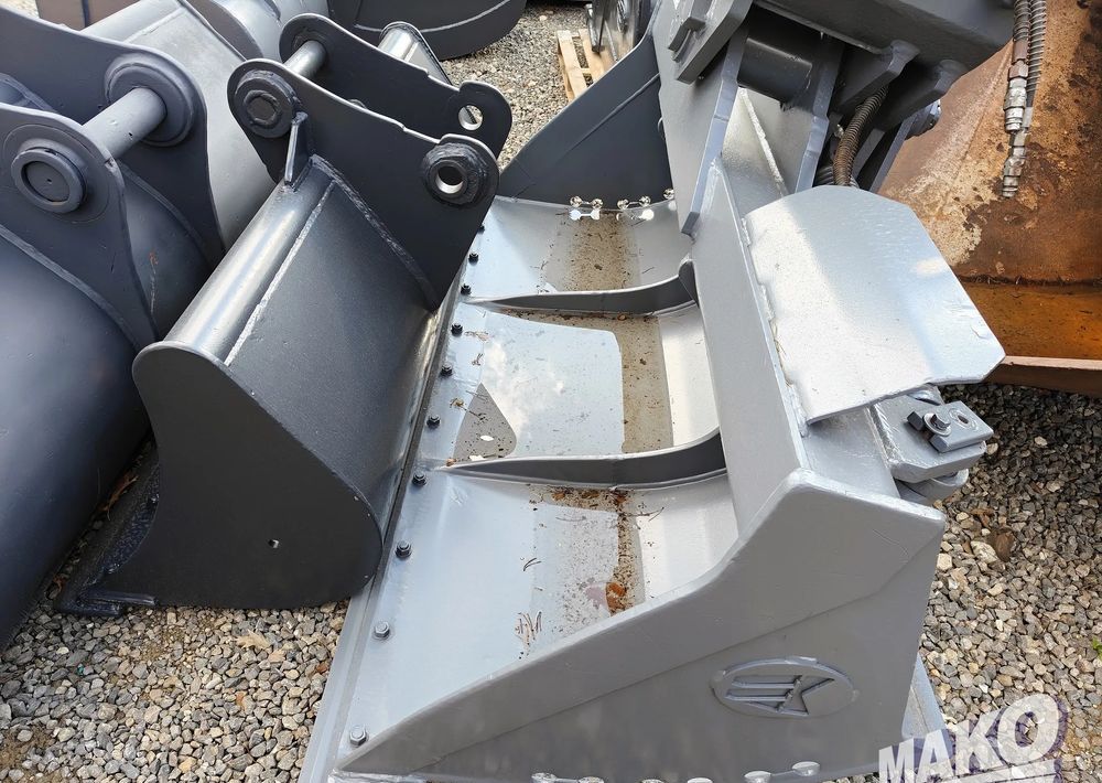 Łyżka 218cm skarpowa hydrauliczna Liebherr SW48 - Implemento para Maquinaria de construcción: foto 5 Łyżka 218cm skarpowa hydrauliczna Liebherr SW48 - Implemento para Maquinaria de construcción: foto 5