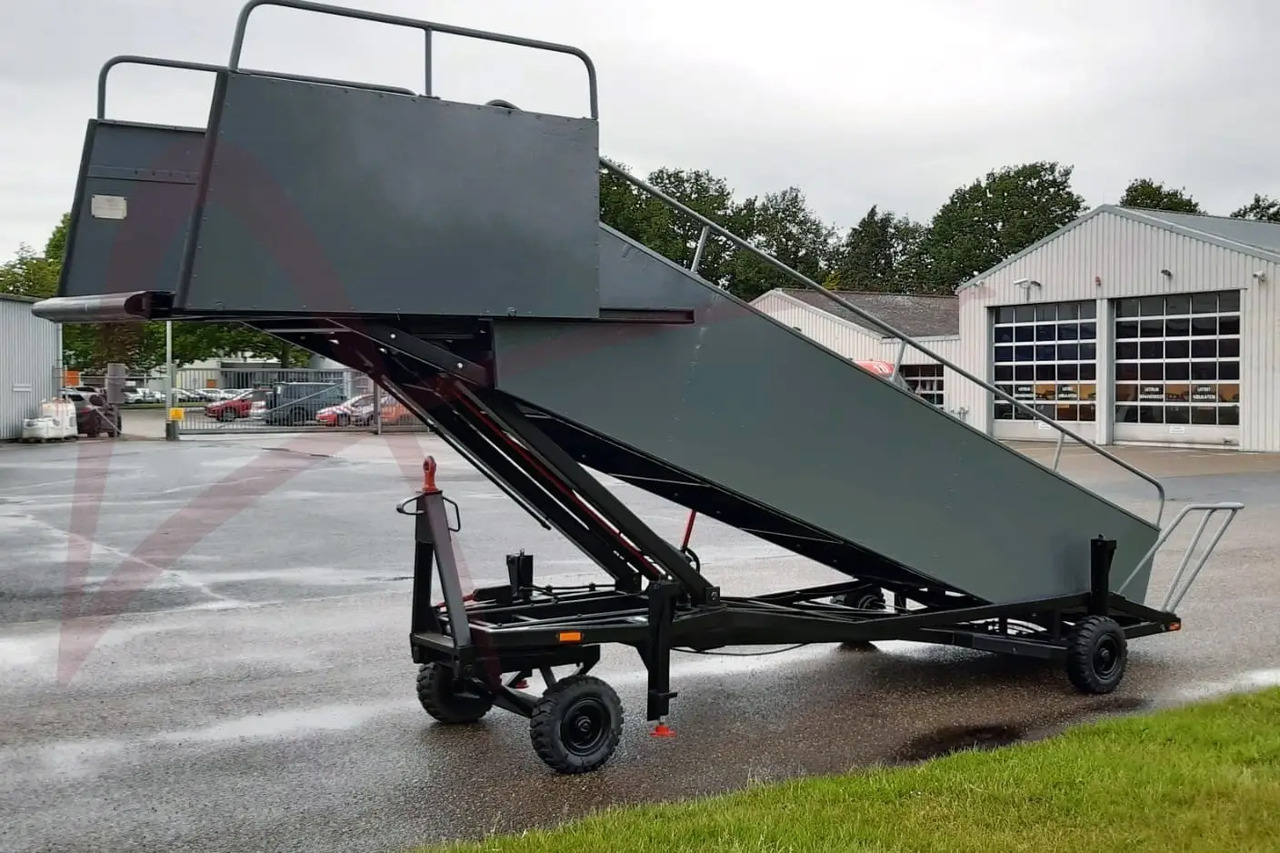 AMSS SKYWAY 66-148 - Escalera de pasajeros: foto 1 AMSS SKYWAY 66-148 - Escalera de pasajeros: foto 1