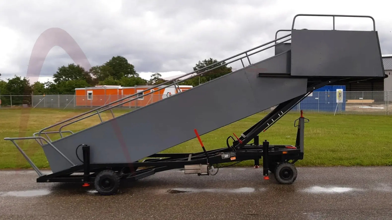 AMSS SKYWAY 66-148 - Escalera de pasajeros: foto 4 AMSS SKYWAY 66-148 - Escalera de pasajeros: foto 4