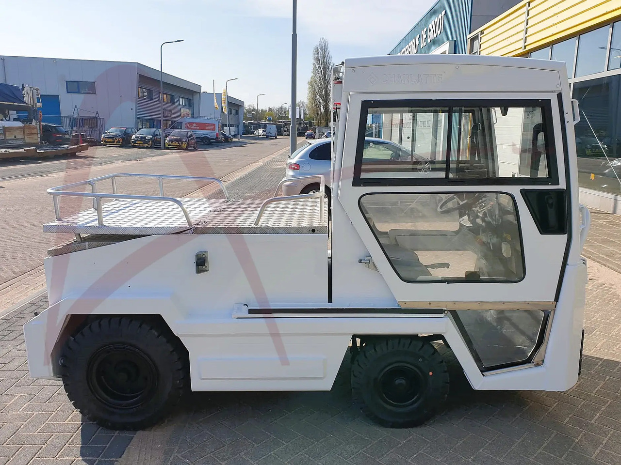CHARLATTE T135 AC - Tractor de equipaje: foto 1 CHARLATTE T135 AC - Tractor de equipaje: foto 1
