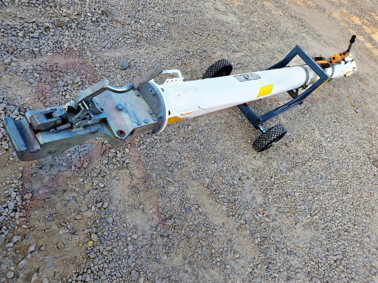 HYDRO TOWB757-C - Equipo de apoyo en tierra: foto 1 HYDRO TOWB757-C - Equipo de apoyo en tierra: foto 1