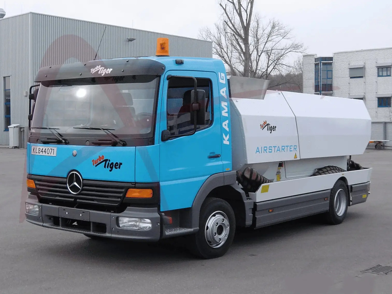 KAMAG TU-SP 850/400 - Equipo de apoyo en tierra: foto 1 KAMAG TU-SP 850/400 - Equipo de apoyo en tierra: foto 1