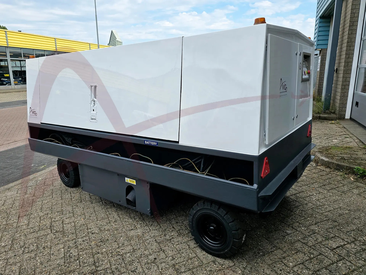 HITZINGER GPU120D - Unidad de potencia en tierra: foto 4 HITZINGER GPU120D - Unidad de potencia en tierra: foto 4