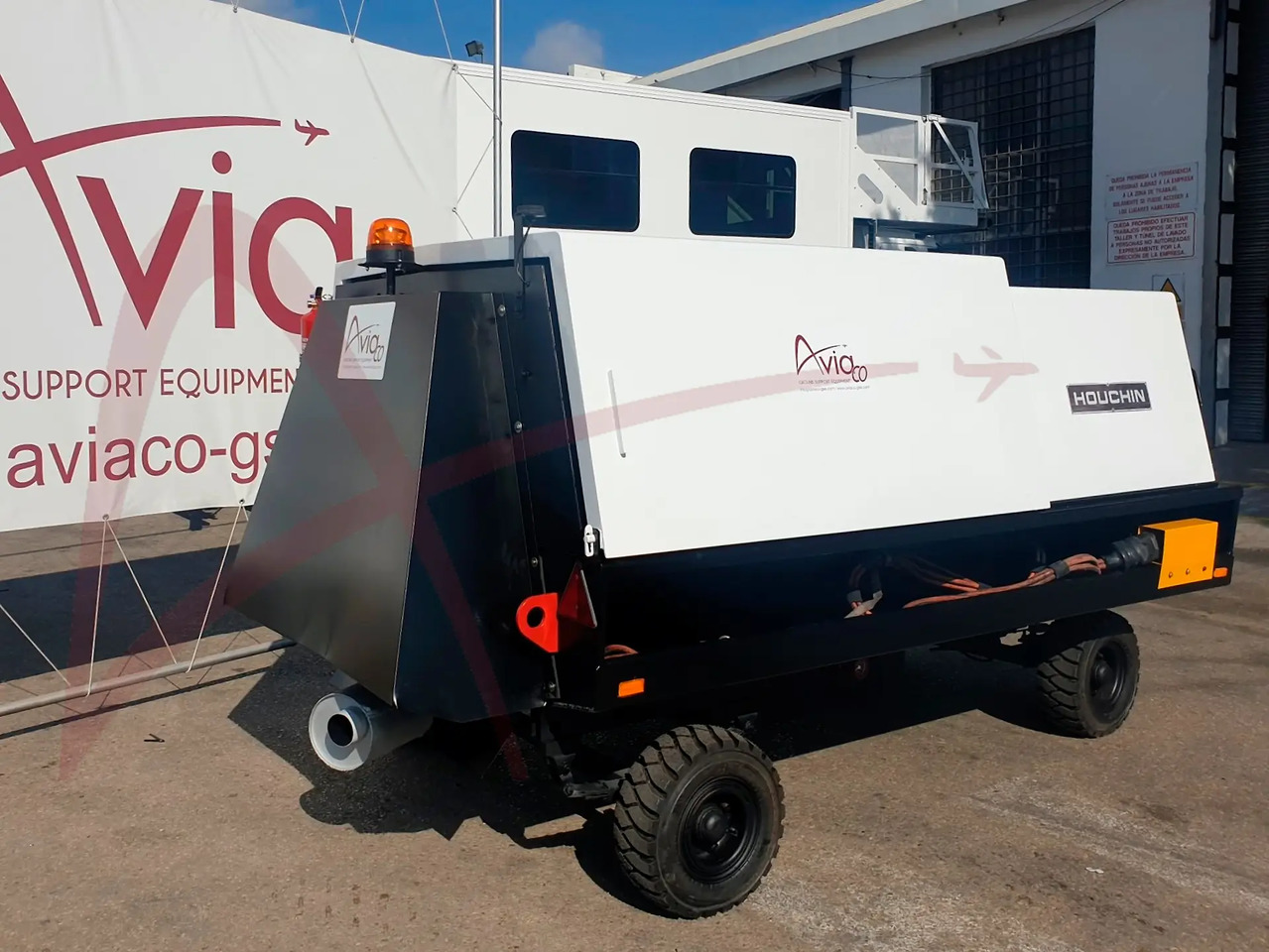 HOUCHIN C690 - Unidad de potencia en tierra: foto 1 HOUCHIN C690 - Unidad de potencia en tierra: foto 1