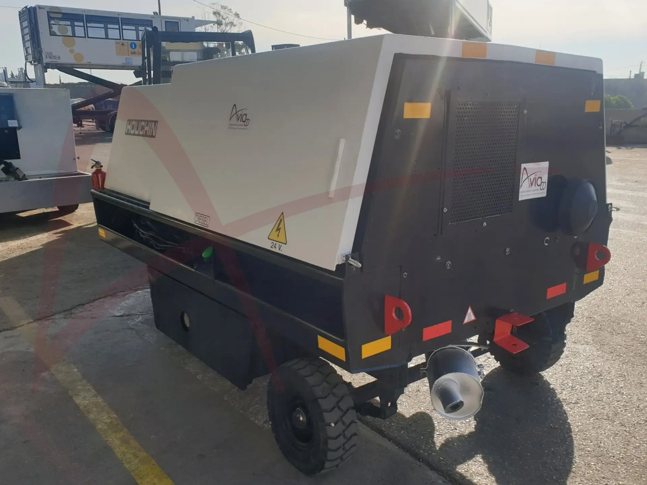 HOUCHIN D690 SV - Unidad de potencia en tierra: foto 2 HOUCHIN D690 SV - Unidad de potencia en tierra: foto 2