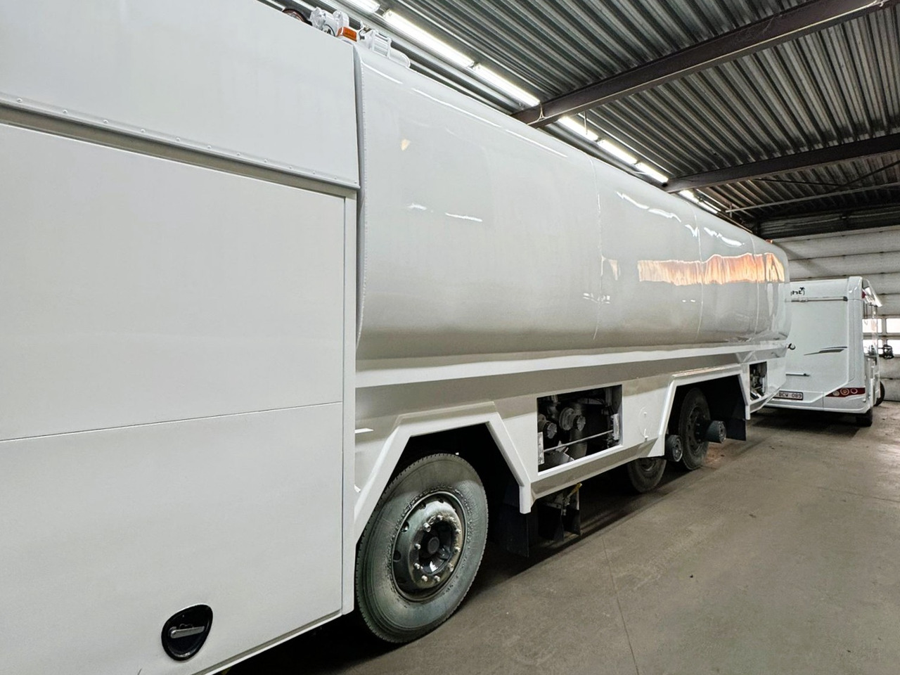 - Cisterna remolque: foto 2 - Cisterna remolque: foto 2