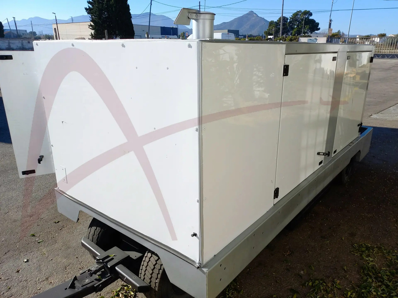 TLD 4090-T-CUP - Unidad de potencia en tierra: foto 3 TLD 4090-T-CUP - Unidad de potencia en tierra: foto 3