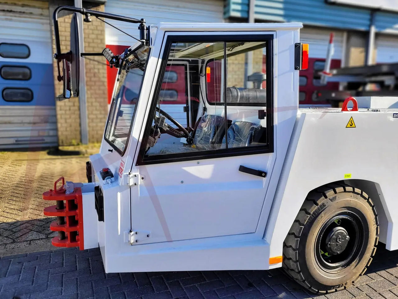 TLD TMX-100 - Remolcador de aviones: foto 3 TLD TMX-100 - Remolcador de aviones: foto 3