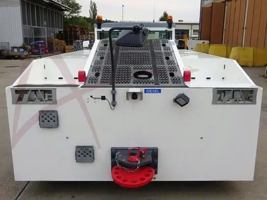 TREPEL CHALLENGER 280 - Remolcador de aviones: foto 4 TREPEL CHALLENGER 280 - Remolcador de aviones: foto 4