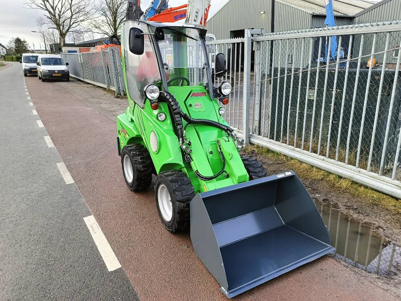 Avant M420 MSDNT mini shovel loader lader 980 kg CE - Minicargadora de cadenas: foto 4 Avant M420 MSDNT mini shovel loader lader 980 kg CE - Minicargadora de cadenas: foto 4