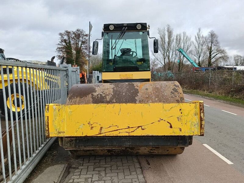 Bomag BW 216 D H-4 drum compactor vibro ce - Rodillo: foto 5 Bomag BW 216 D H-4 drum compactor vibro ce - Rodillo: foto 5