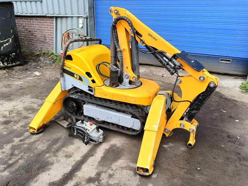 Brokk 90 husqvarna robot remote excavator digger - Excavadora de cadenas: foto 1 Brokk 90 husqvarna robot remote excavator digger - Excavadora de cadenas: foto 1