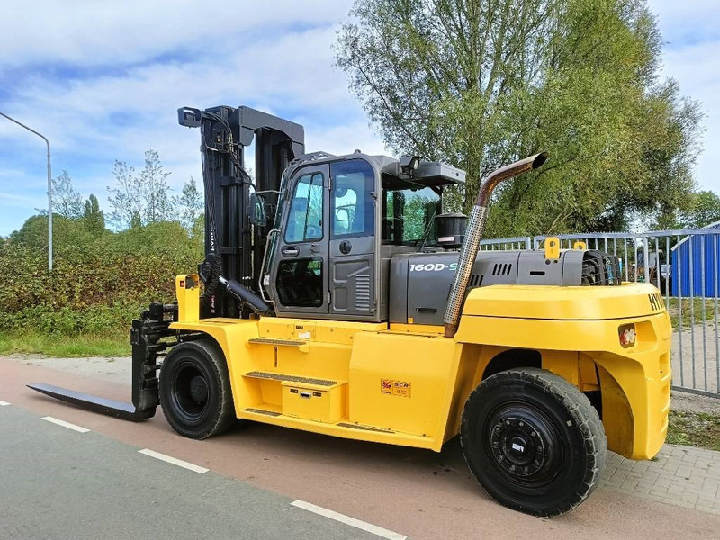 Hyundai 160 D-9 heftruck forklift stapler 16 ton CE - Carretilla elevadora diésel: foto 5 Hyundai 160 D-9 heftruck forklift stapler 16 ton CE - Carretilla elevadora diésel: foto 5