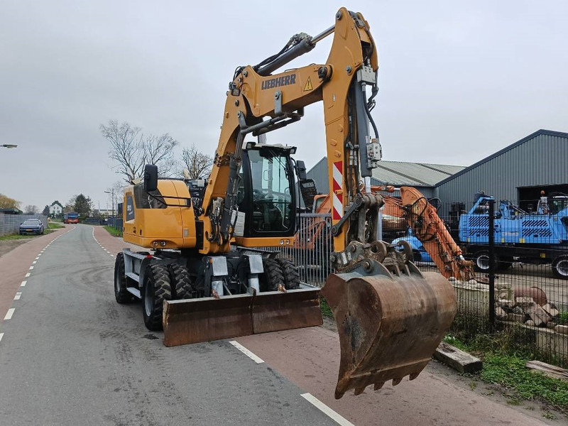 Liebherr A 910 Compact mobiele graafmachine excavator 12,5T - Excavadora de ruedas: foto 4 Liebherr A 910 Compact mobiele graafmachine excavator 12,5T - Excavadora de ruedas: foto 4