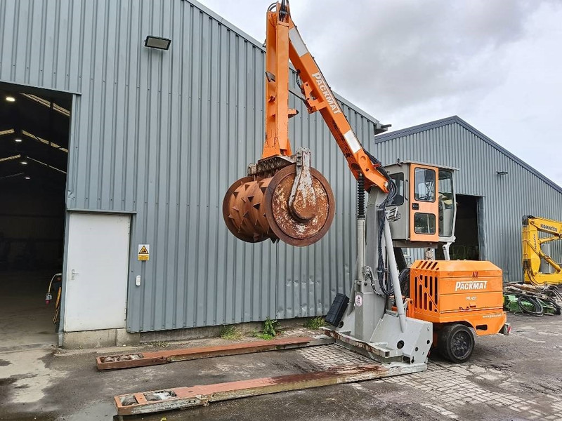 PACKMAT PK451containeraandruk afval arm compactor - Maquinaria de construcción: foto 3 PACKMAT PK451containeraandruk afval arm compactor - Maquinaria de construcción: foto 3