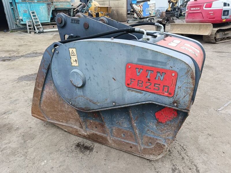 VTN FB250 crusher bucket vergruizer bak jaw kaakbreker - Cazo para Maquinaria de construcción: foto 3 VTN FB250 crusher bucket vergruizer bak jaw kaakbreker - Cazo para Maquinaria de construcción: foto 3