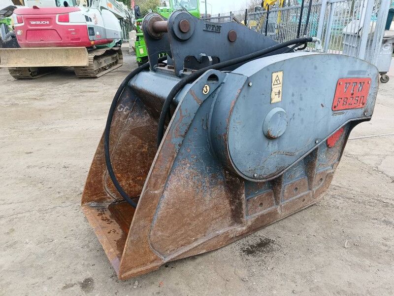 VTN FB250 crusher bucket vergruizer bak jaw kaakbreker - Cazo para Maquinaria de construcción: foto 1 VTN FB250 crusher bucket vergruizer bak jaw kaakbreker - Cazo para Maquinaria de construcción: foto 1