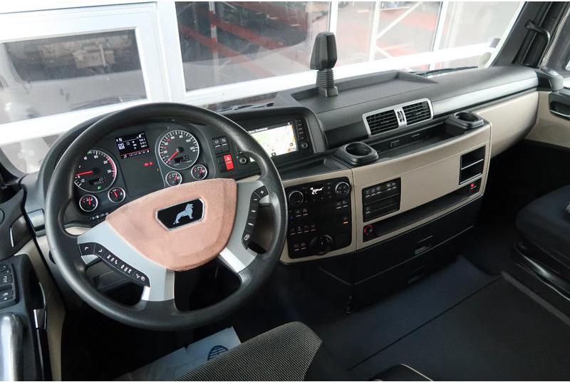 MAN TGX 26.580 6X2/ RETARDER/ STEERED-PUSHER/ PTO/ ETC - Cabeza tractora: foto 2 MAN TGX 26.580 6X2/ RETARDER/ STEERED-PUSHER/ PTO/ ETC - Cabeza tractora: foto 2