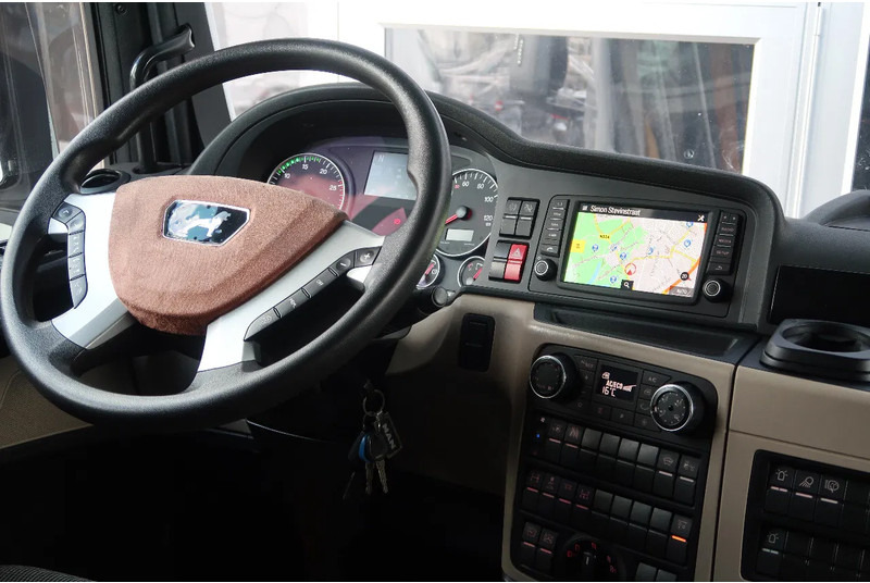 MAN TGX 26.580 6X2/ RETARDER/ STEERED-PUSHER/ PTO/ ETC - Cabeza tractora: foto 5 MAN TGX 26.580 6X2/ RETARDER/ STEERED-PUSHER/ PTO/ ETC - Cabeza tractora: foto 5