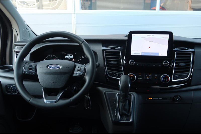 Ford Transit Custom 300 2.0 TDCI L2H1 Limited DC AUT/ LED/ CAMERA/ 2X DEUR/ LEDER/ ACC/ CARPLAY/ CLIMA/ TREKHAAK - Furgoneta pequeña, Furgoneta combi: foto 5 Ford Transit Custom 300 2.0 TDCI L2H1 Limited DC AUT/ LED/ CAMERA/ 2X DEUR/ LEDER/ ACC/ CARPLAY/ CLIMA/ TREKHAAK - Furgoneta pequeña, Furgoneta combi: foto 5