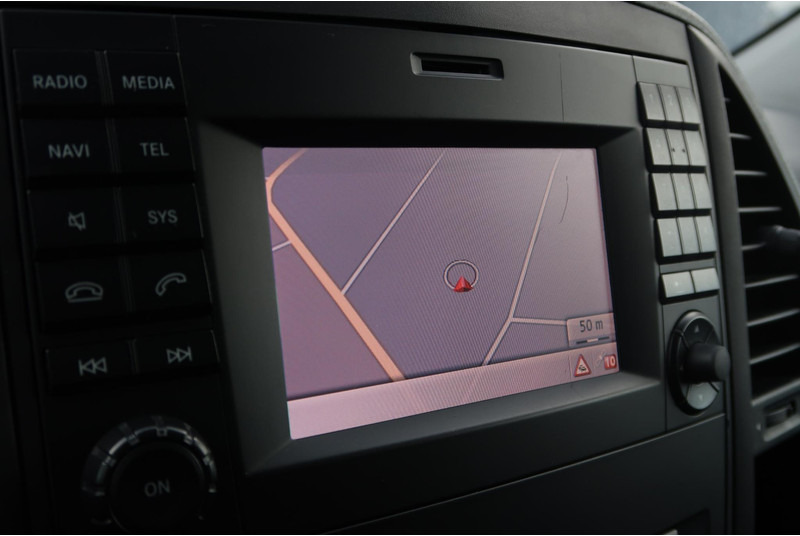 Mercedes-Benz Vito 119 CDI Lang DC/ LED/ CAM/ 2X SCHUIFDEUR/ STOELVERW/ CRUISE/ ETC. - Furgoneta pequeña, Furgoneta combi: foto 5 Mercedes-Benz Vito 119 CDI Lang DC/ LED/ CAM/ 2X SCHUIFDEUR/ STOELVERW/ CRUISE/ ETC. - Furgoneta pequeña, Furgoneta combi: foto 5