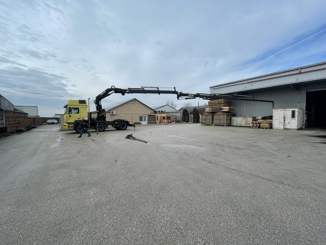 Leasing financiero de MAN F2000 413 6x2 Manual CRANE Hiab 330+jib 90 21m leasing MAN F2000 413 6x2 Manual CRANE Hiab 330+jib 90 21m: foto 6 Leasing financiero de MAN F2000 413 6x2 Manual CRANE Hiab 330+jib 90 21m leasing MAN F2000 413 6x2 Manual CRANE Hiab 330+jib 90 21m: foto 6